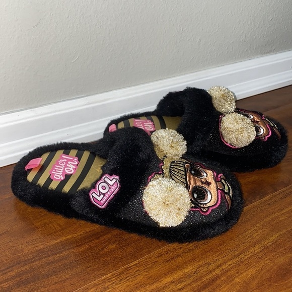 LOL Queen Bee Girl’s Slippers Size 12 - Picture 2 of 6